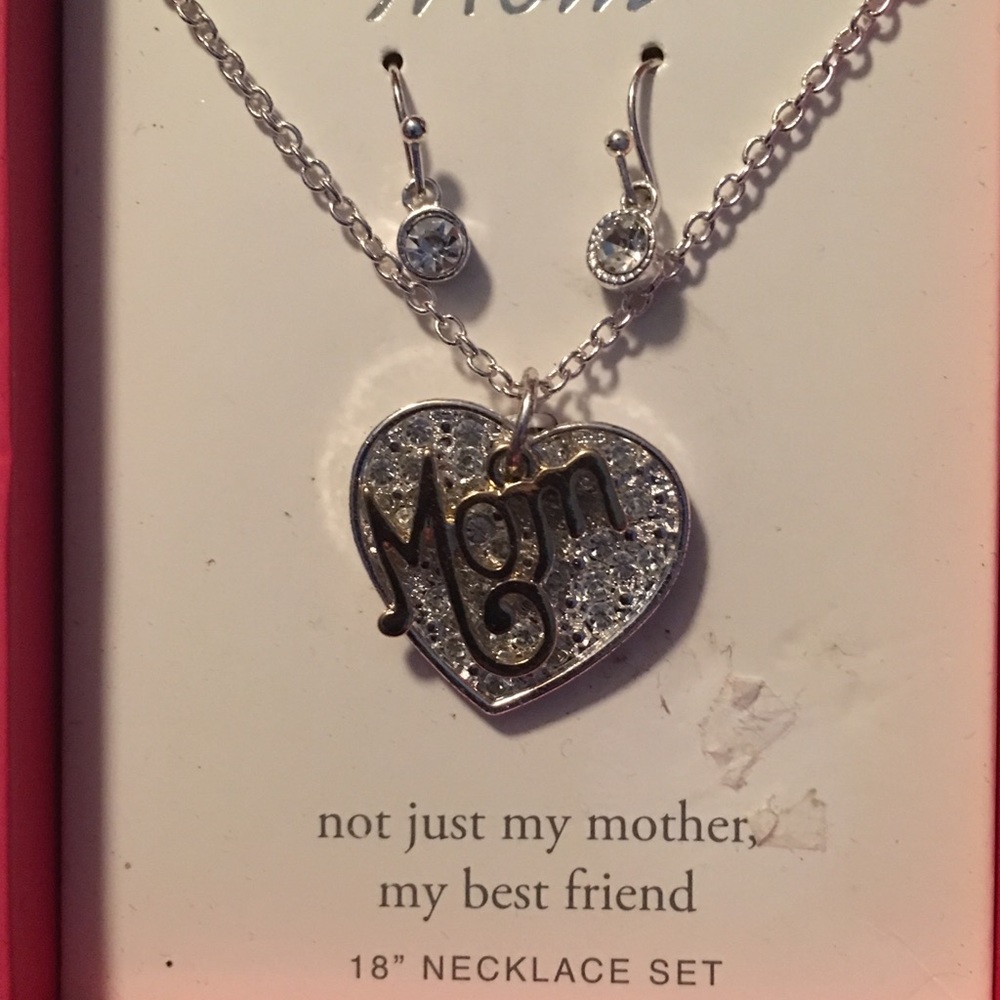 Mom necklace with earrings